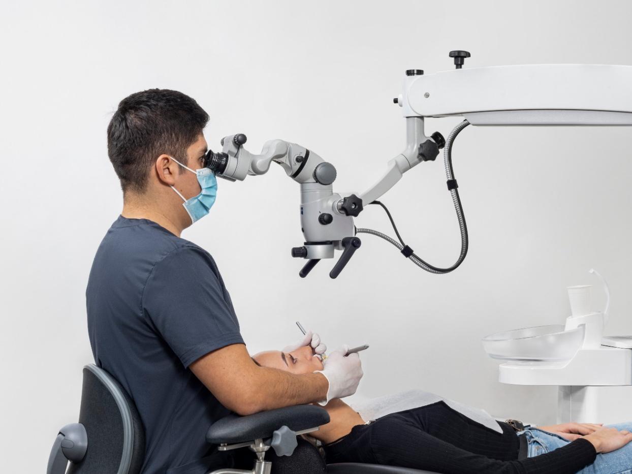 CURSO DE PERIODONCIA: Reconstrucción de tejidos